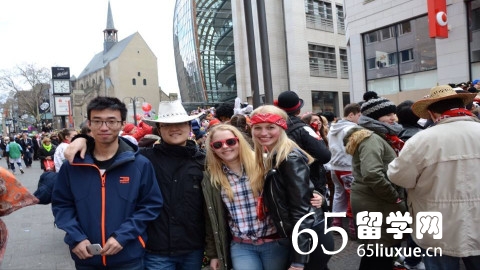 新加坡公立研究生